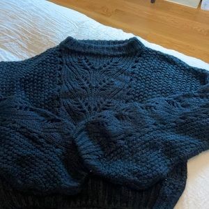 black long sleeve chunky sweater